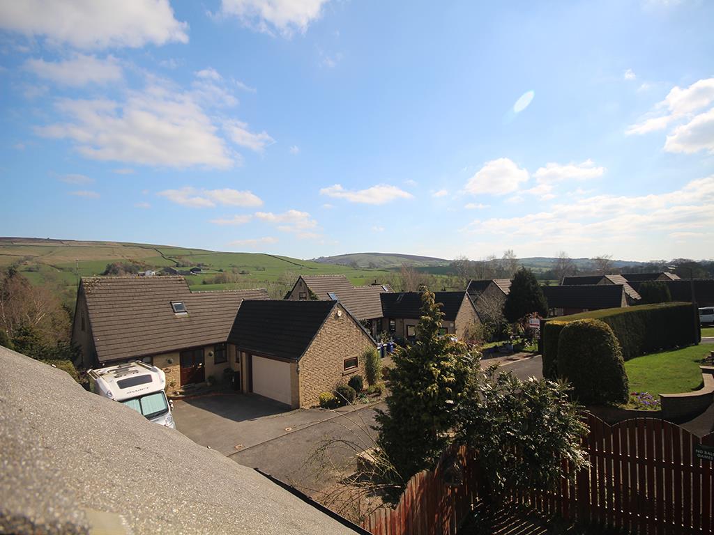 4 bedroom detached house For Sale in Earby - IMG_2486.jpg